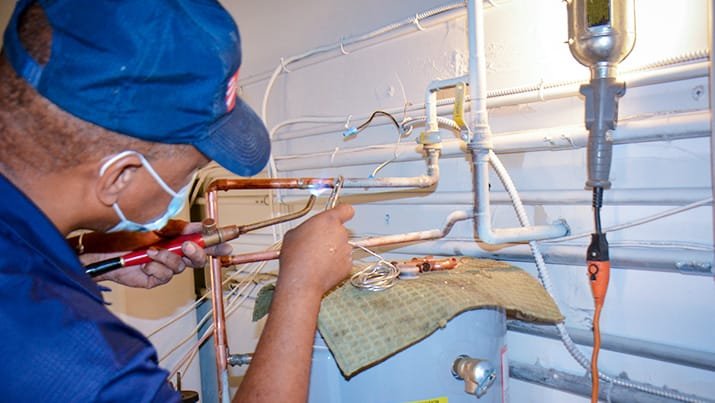 replacement and repair of hot water tank, hot water heater canada